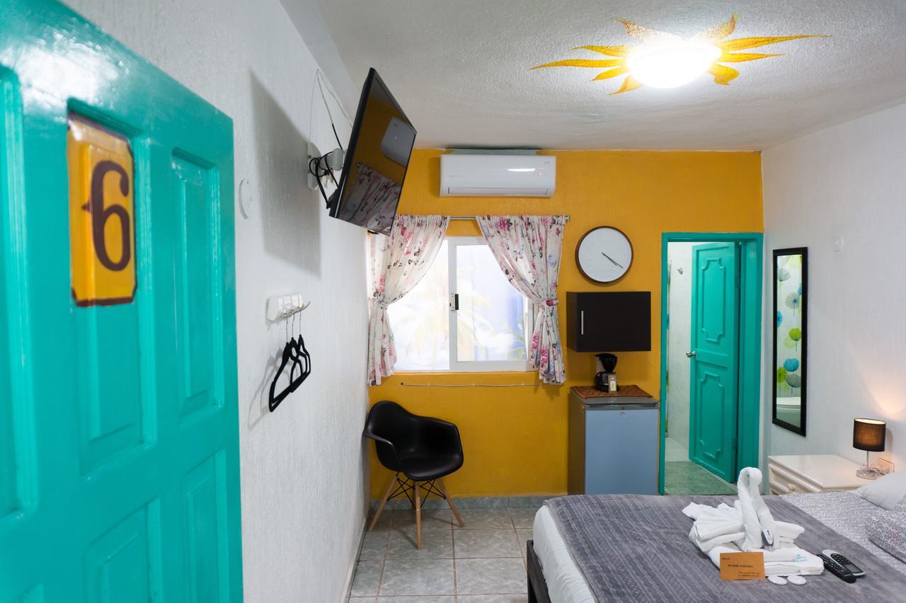Posada Paso Del Sol Isla Mujeres Kültér fotó