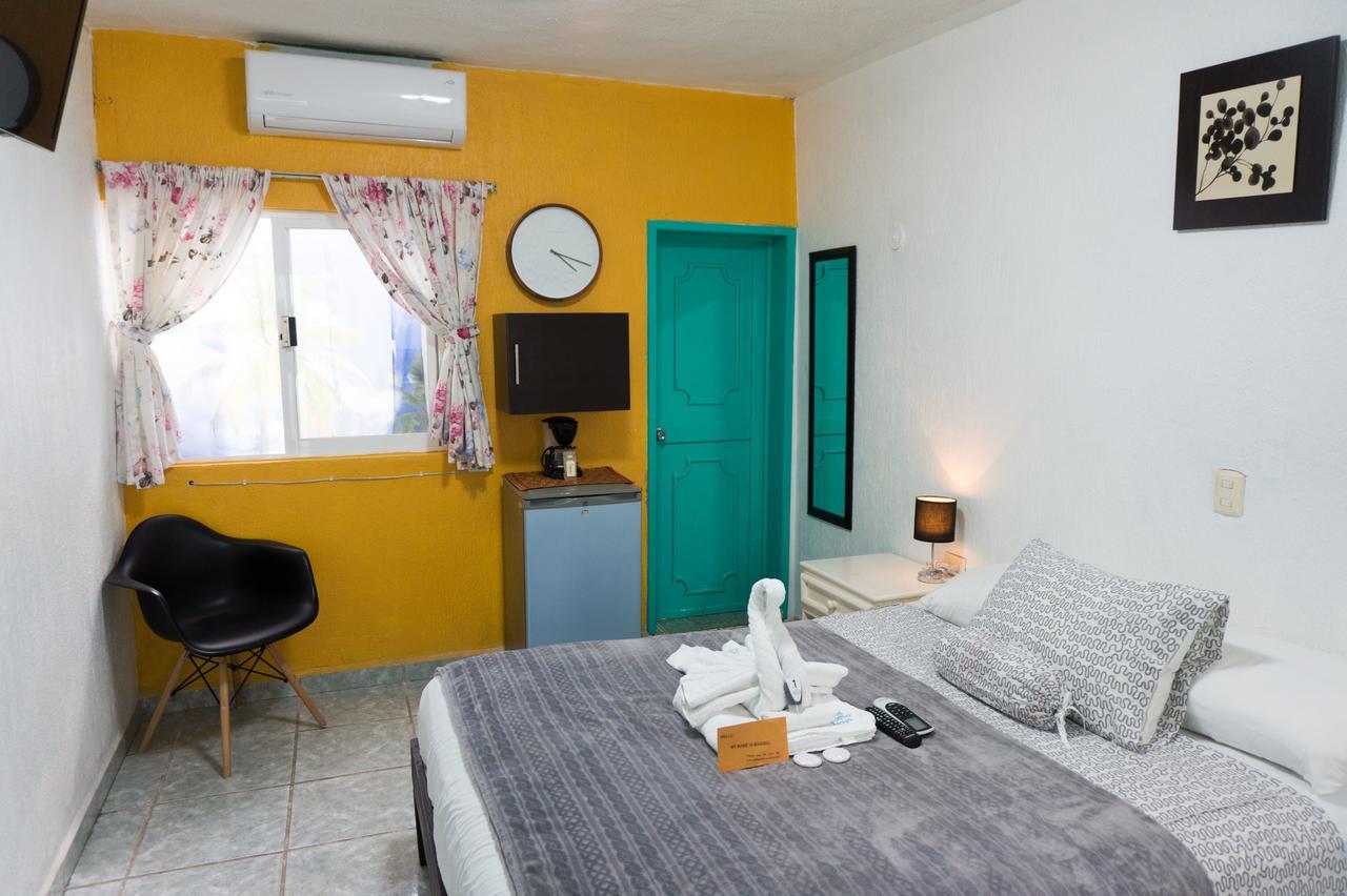 Posada Paso Del Sol Isla Mujeres Kültér fotó